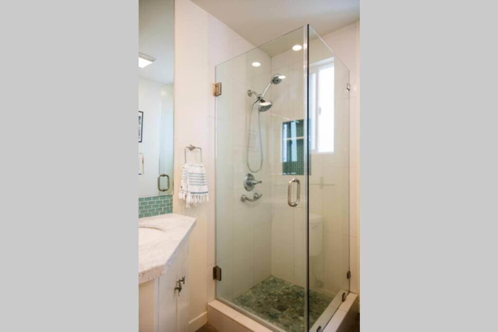 Oceanfront Oasis Long Beach