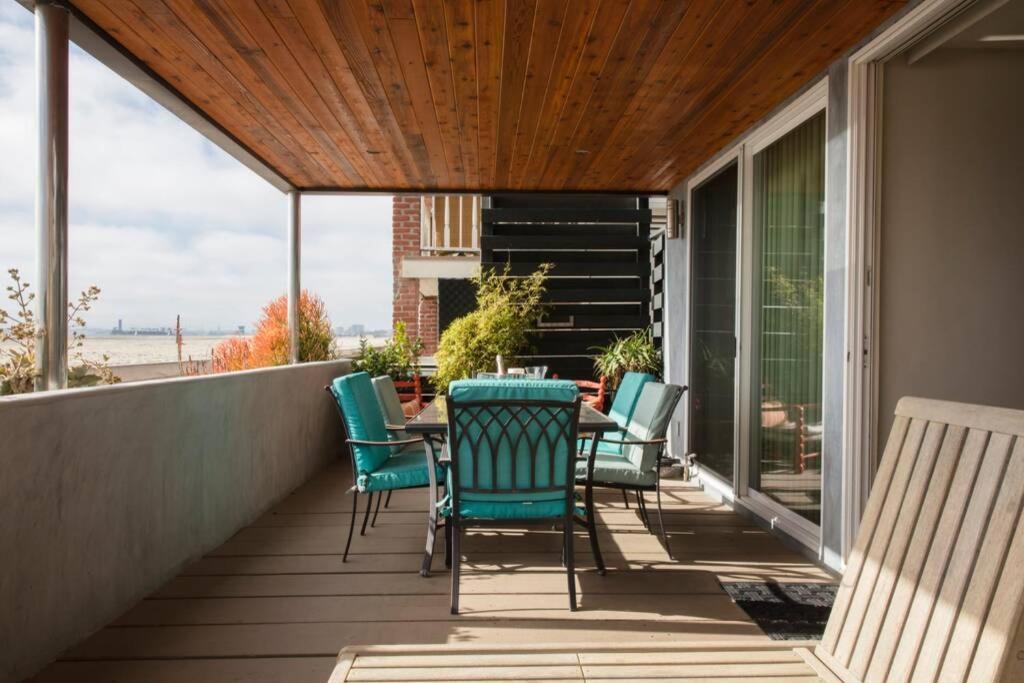 Oceanfront Oasis *